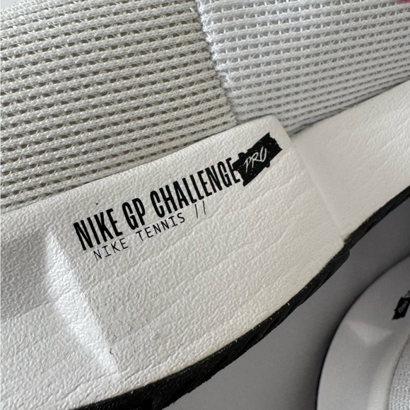 NIKE GP CHALLENGE PRO Size 8 Women’s Tennis Shoes - Picture 8 of 8